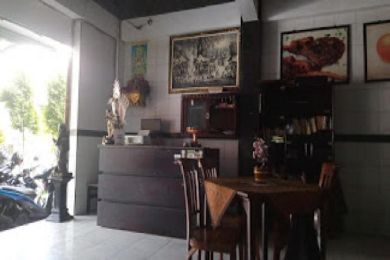 Vaccinated Staff - Oyo 3523 Gong Corner Homestay Kuta Lombok Exterior foto