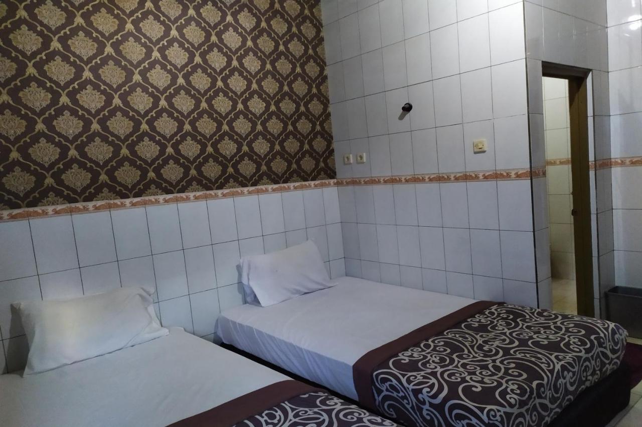 Vaccinated Staff - Oyo 3523 Gong Corner Homestay Kuta Lombok Exterior foto